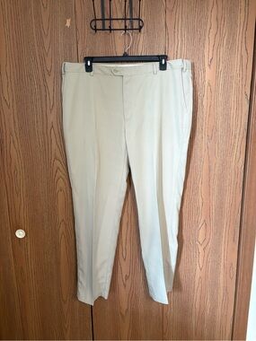 Jos. A. Bank Traveler Tailored Fit Dress Pants- 42Wx32L